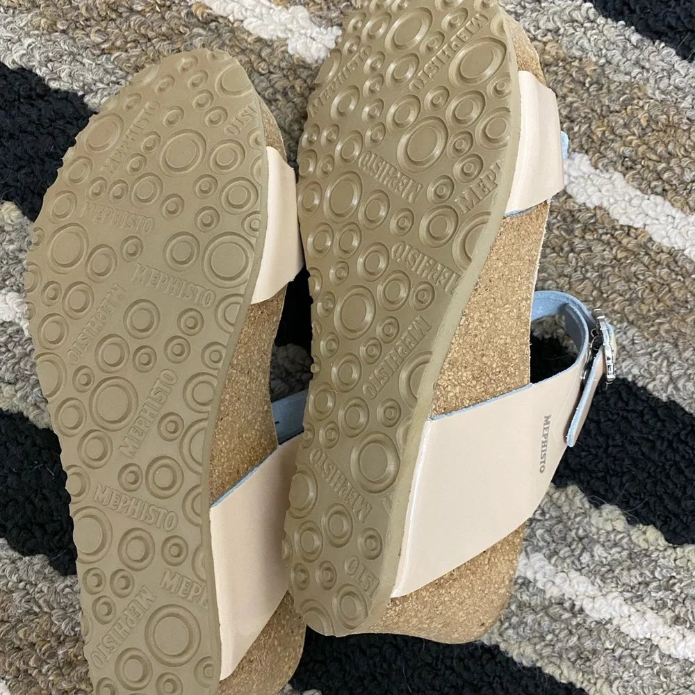 Sz 37(7.5)⭐️New Mephisto Lidia Nude Crystal Patent Leather Wedge.⭐️See Reference - Picture 13 of 15